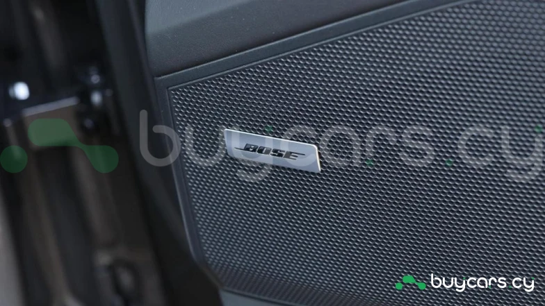 Porsche Cayenne Серый