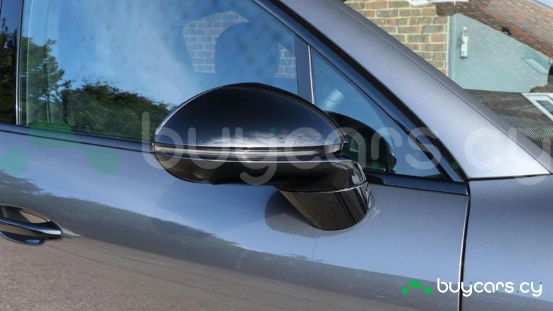 Porsche Cayenne Серый