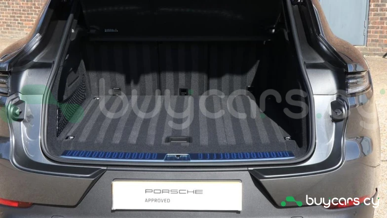 Porsche Cayenne Серый