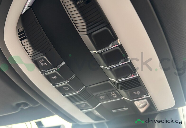 Porsche Macan Белый