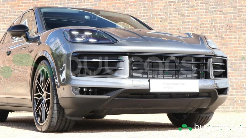 Porsche Cayenne Серый