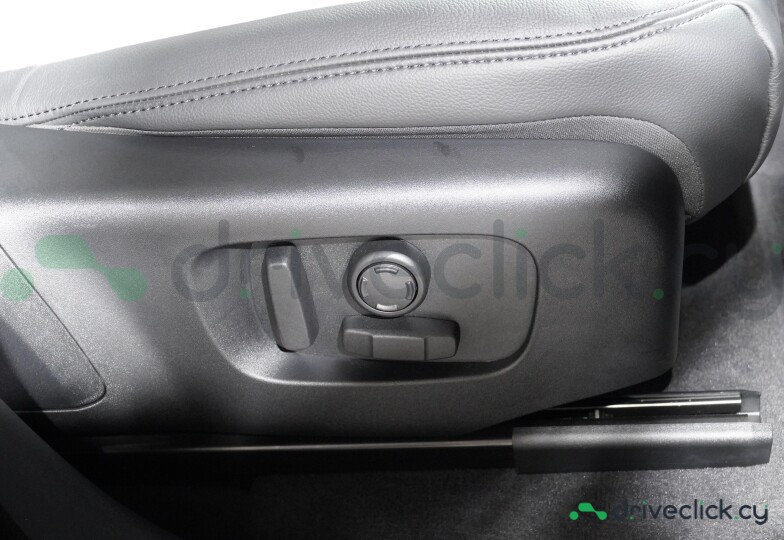 Land Rover Range Rover Velar Grey