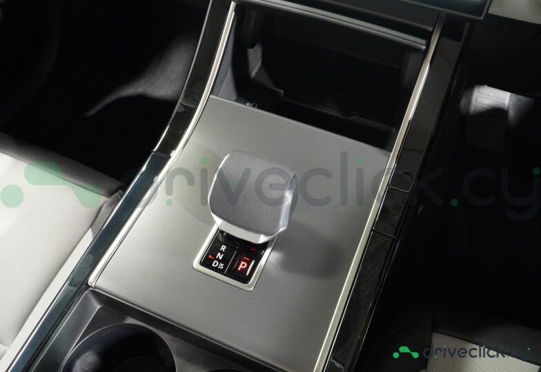 Land Rover Range Rover Velar Grey