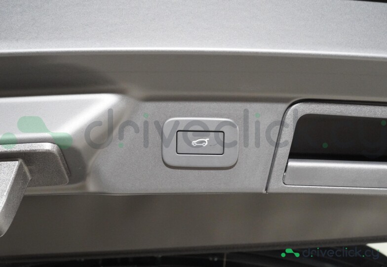 Land Rover Range Rover Velar Grey