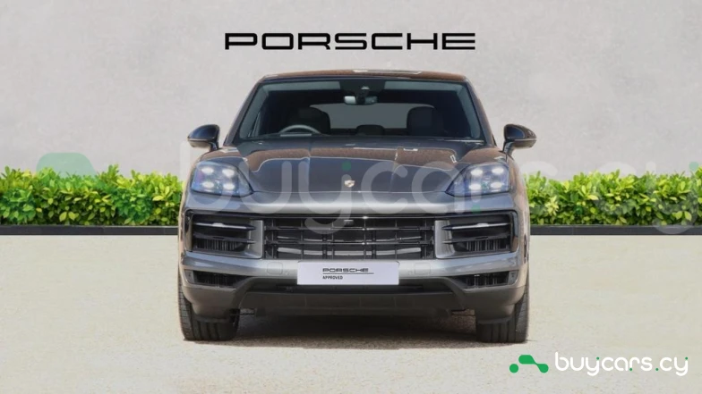Porsche Cayenne Серый