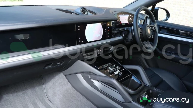 Porsche Cayenne Серый