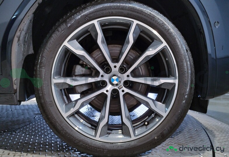 BMW X3 Черный