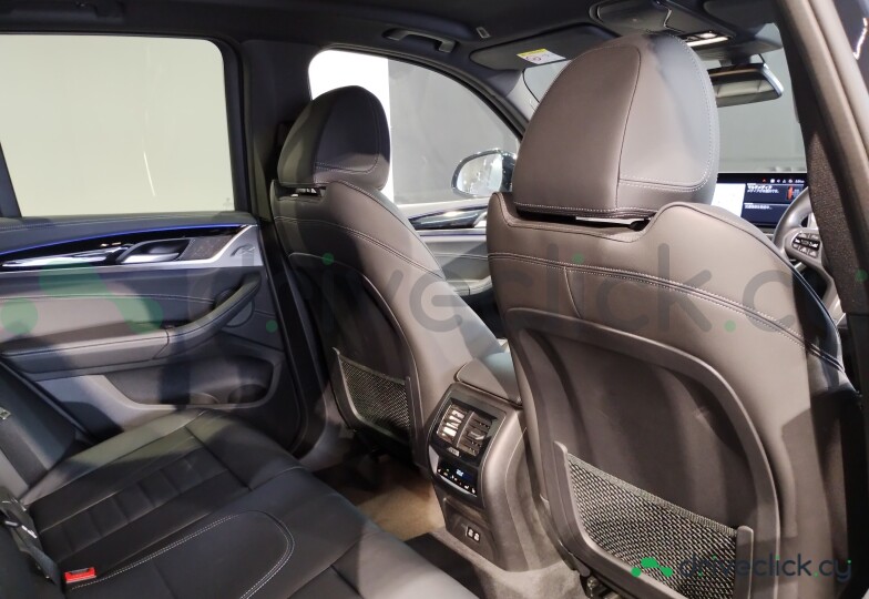 BMW X3 Черный