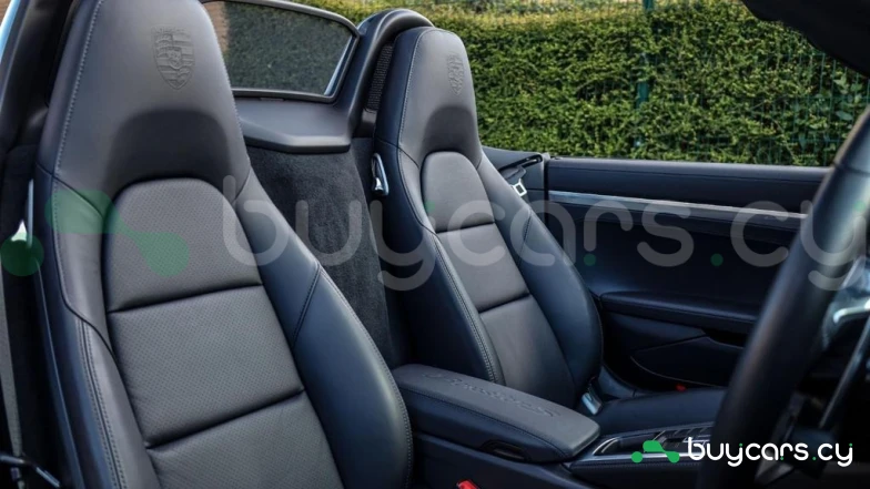 Porsche 718 Boxster Black