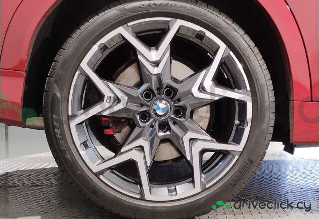BMW X2 Красный