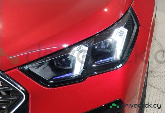 BMW X2 Красный