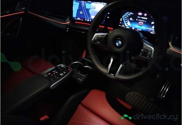 BMW X2 Красный