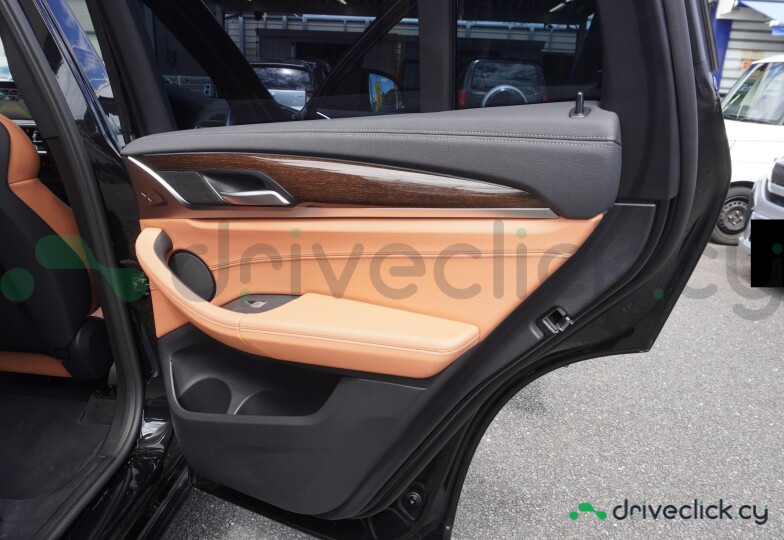 BMW X3 Черный