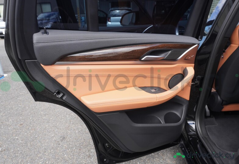 BMW X3 Черный