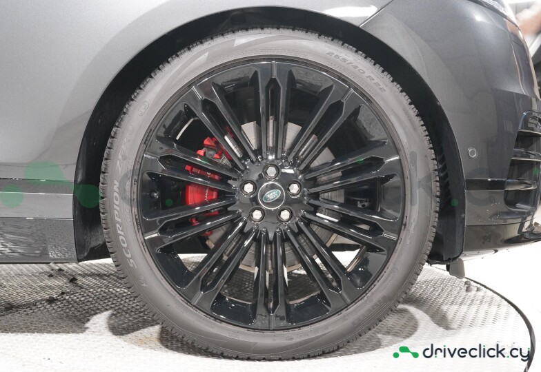 Land Rover Range Rover Velar Grey
