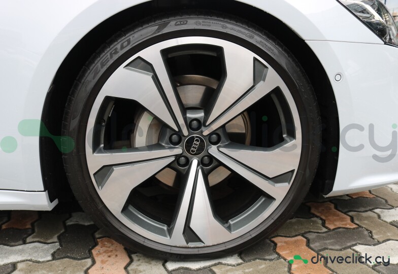 Audi A7 Серый