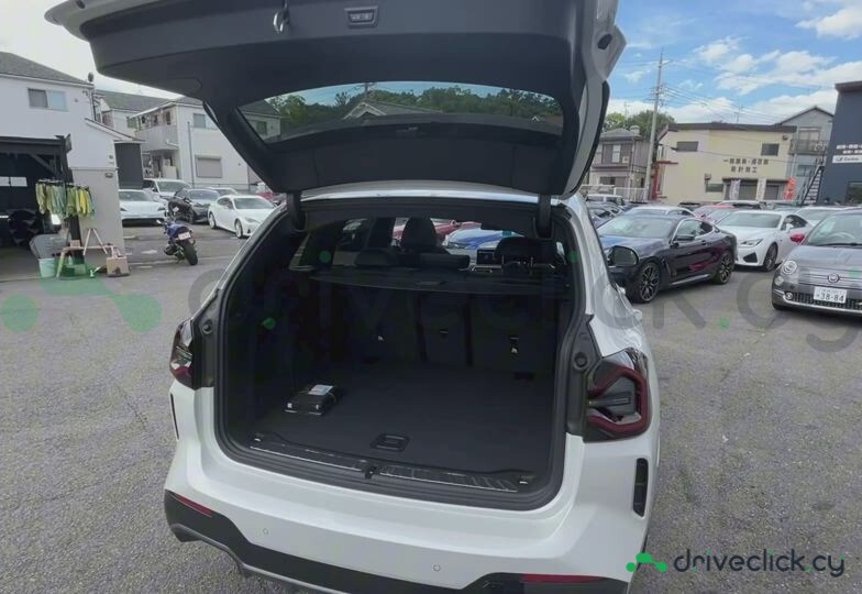 BMW iX3 Белый