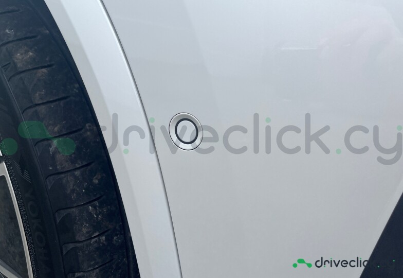 BMW iX3 Белый