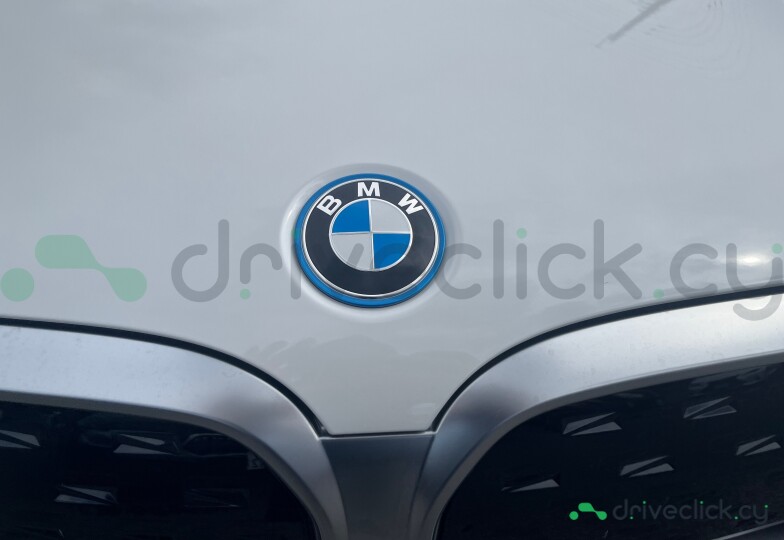 BMW iX3 Белый