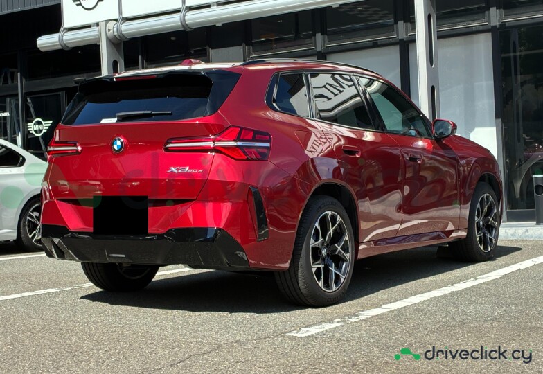 BMW X3 Красный