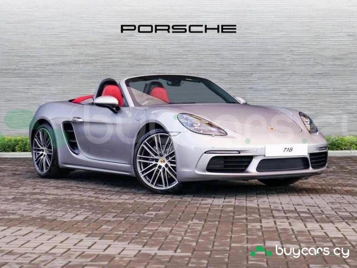 Porsche 718 Boxster White