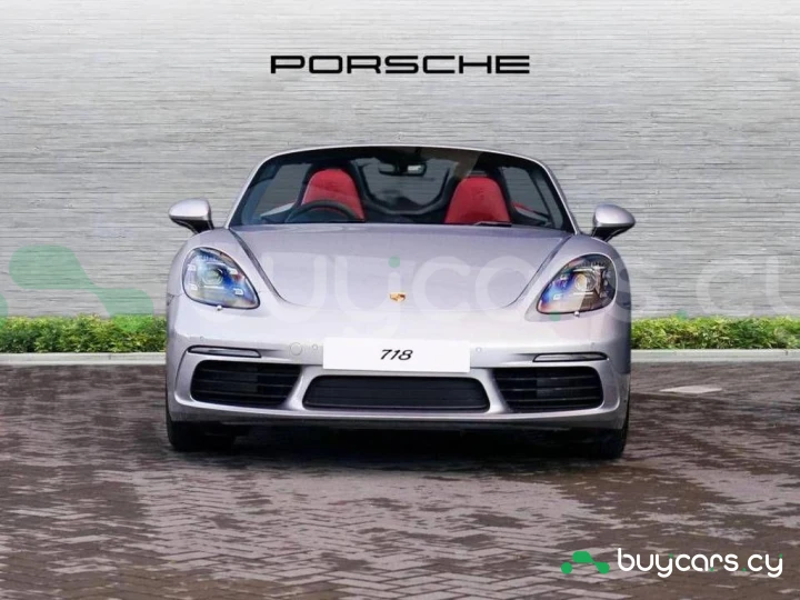 Porsche 718 Boxster White