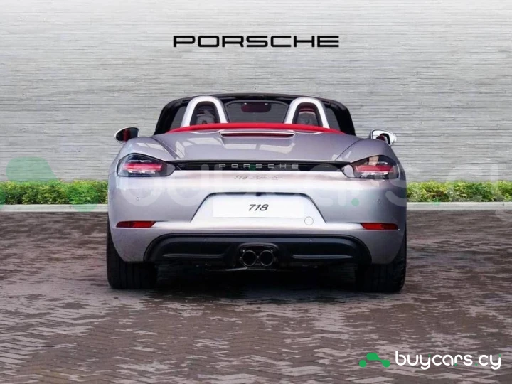Porsche 718 Boxster White
