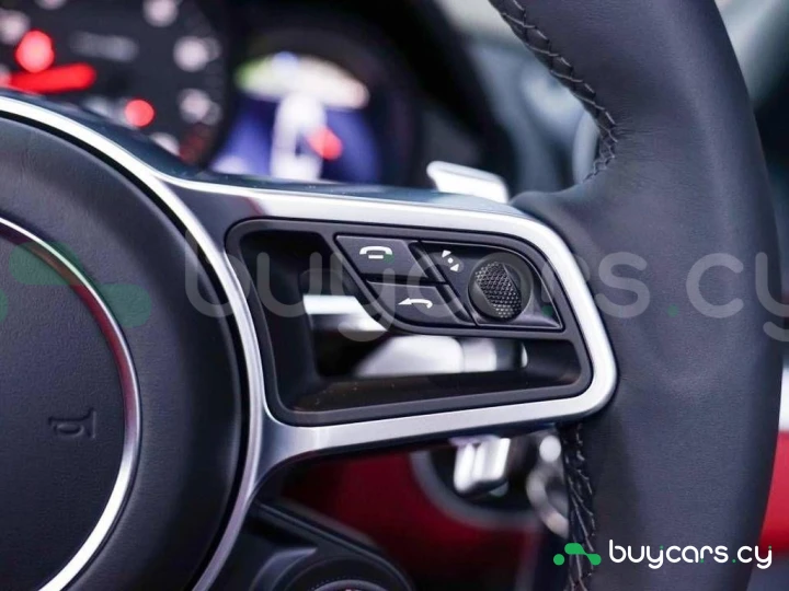 Porsche 718 Boxster White