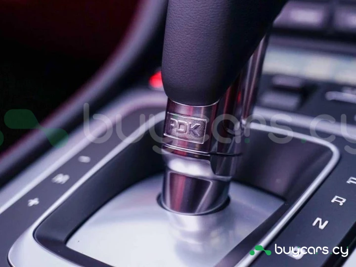 Porsche 718 Boxster White