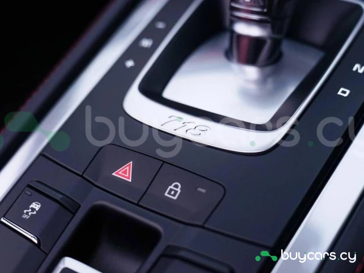 Porsche 718 Boxster White