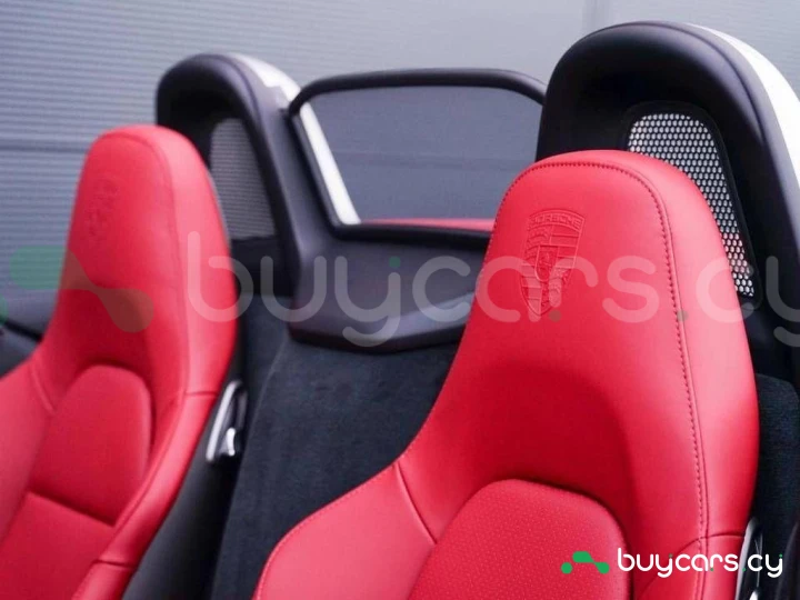 Porsche 718 Boxster White