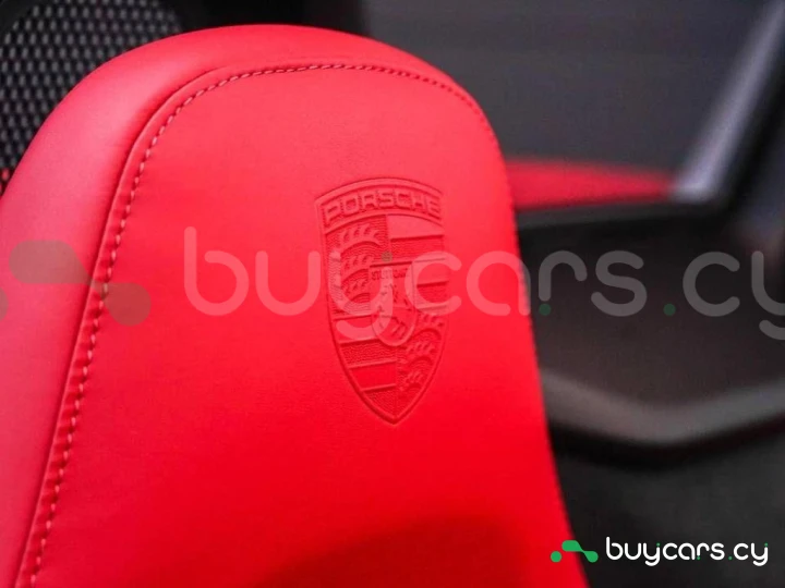 Porsche 718 Boxster White