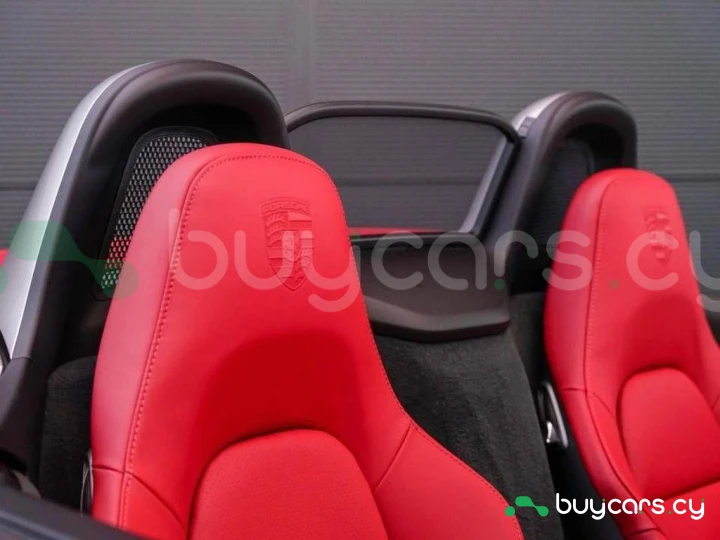 Porsche 718 Boxster White