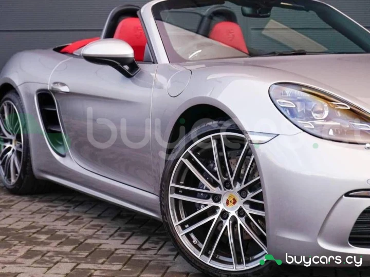 Porsche 718 Boxster White