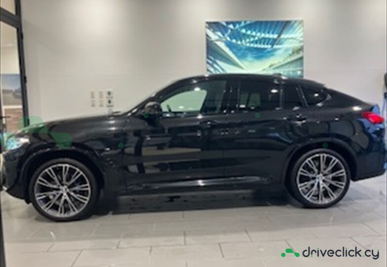 BMW X4 Черный