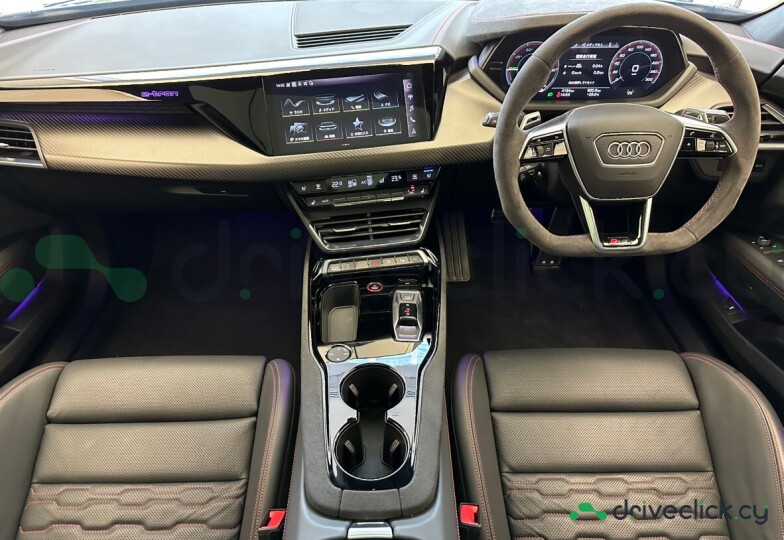 Audi RS e-tron GT Серый