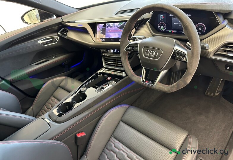 Audi RS e-tron GT Серый