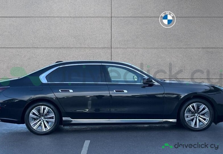 BMW 7 series Black