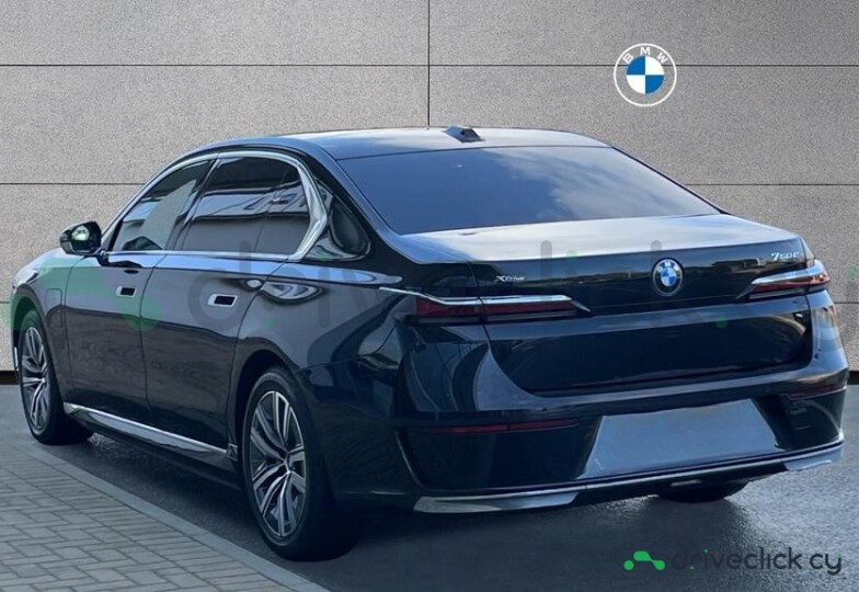 BMW 7 series Black