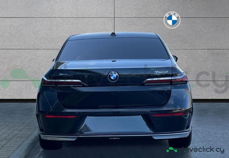 BMW 7 series Black