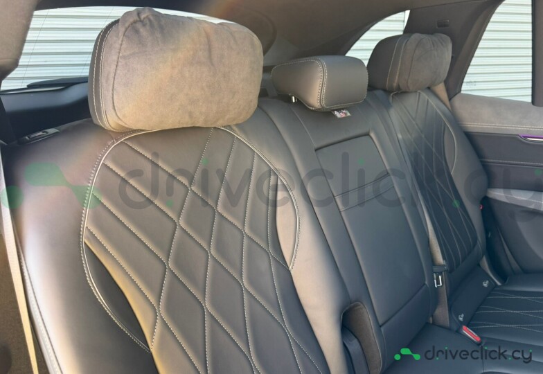 Mercedes EQS SUV Серый