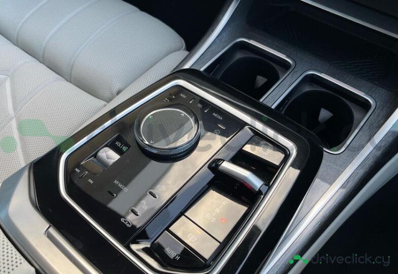 BMW 7 series Black