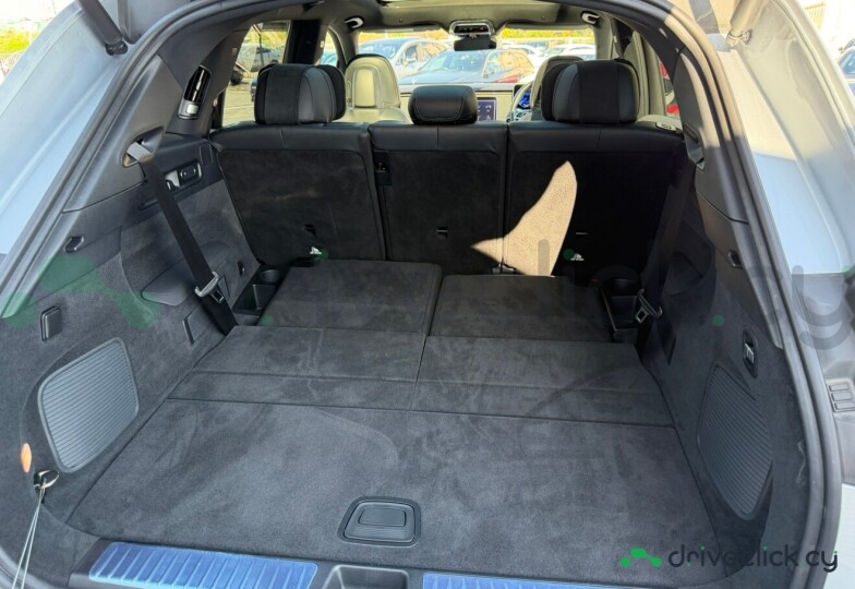 Mercedes EQS SUV Серый
