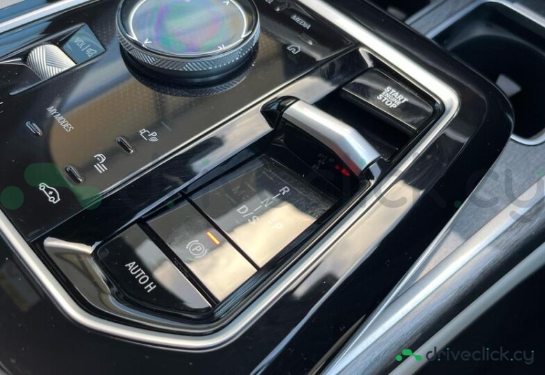 BMW 7 series Black