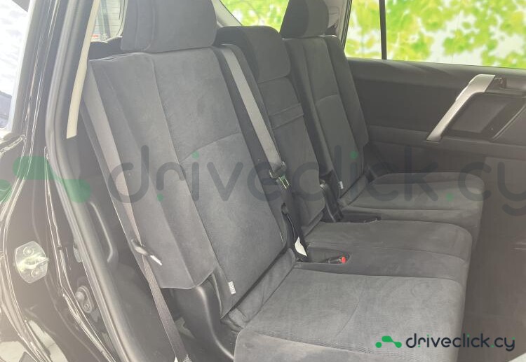 Toyota Land Cruiser Prado Черный