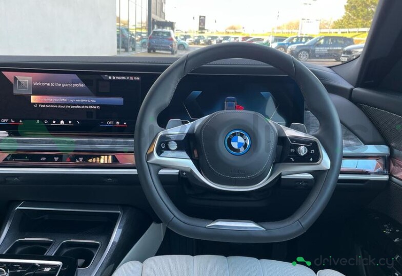 BMW 7 series Black