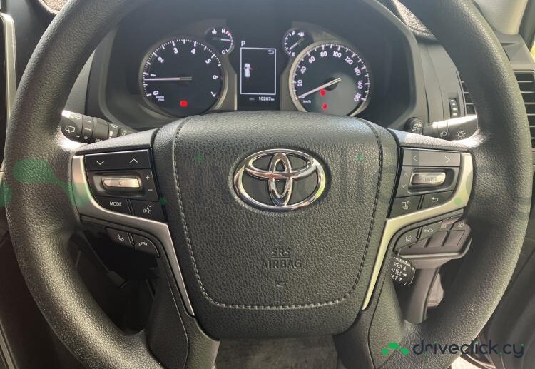 Toyota Land Cruiser Prado Черный