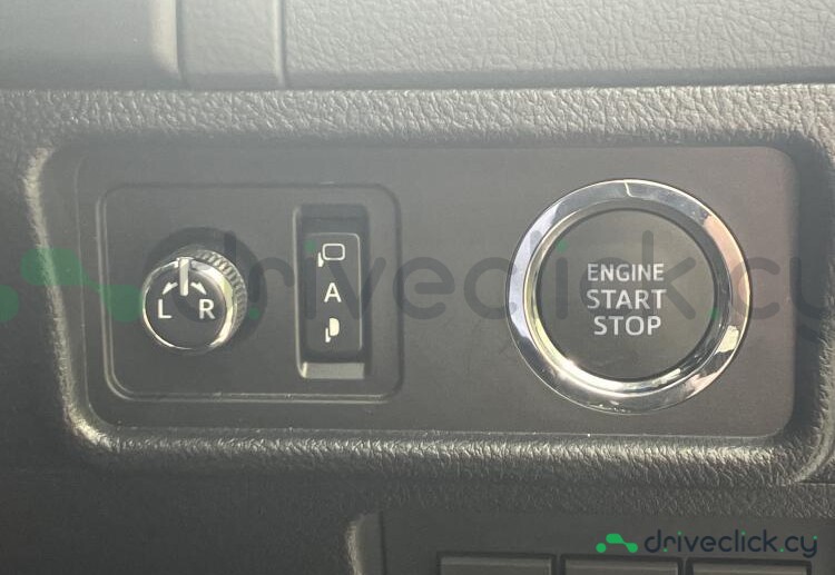 Toyota Land Cruiser Prado Черный
