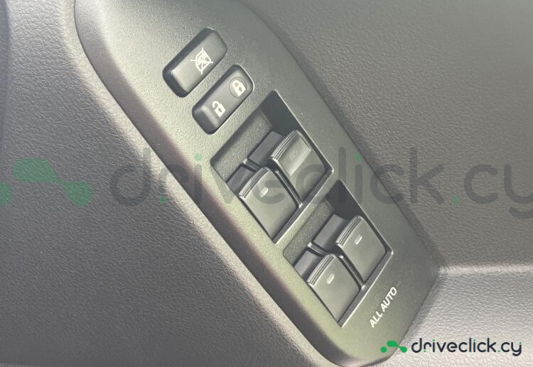 Toyota Land Cruiser Prado Черный