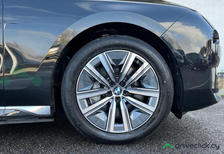 BMW 7 series Black
